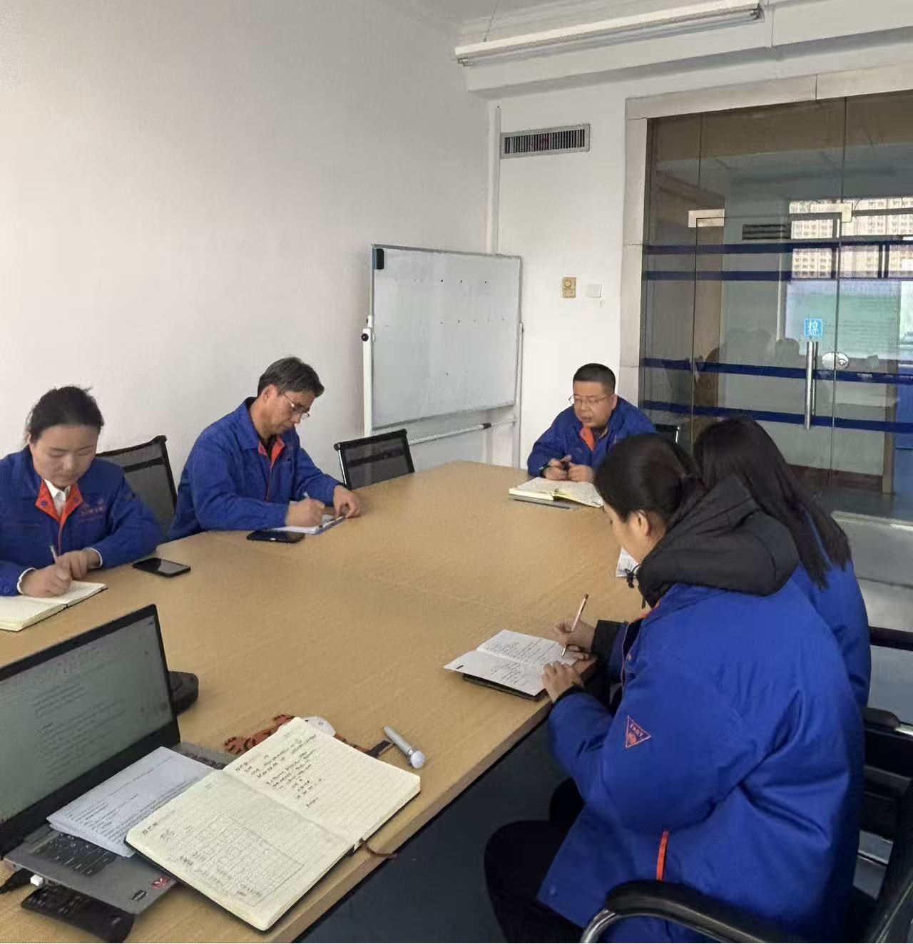 031772520125498455.jpg 438f9c97aa5111a4f047d0586103db90.jpg